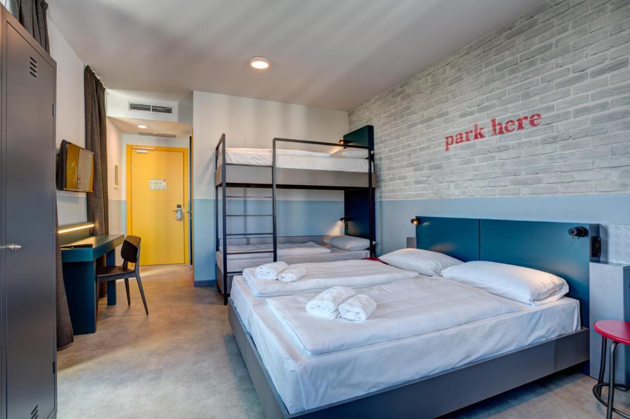 Hostal Meininger Lambrate *