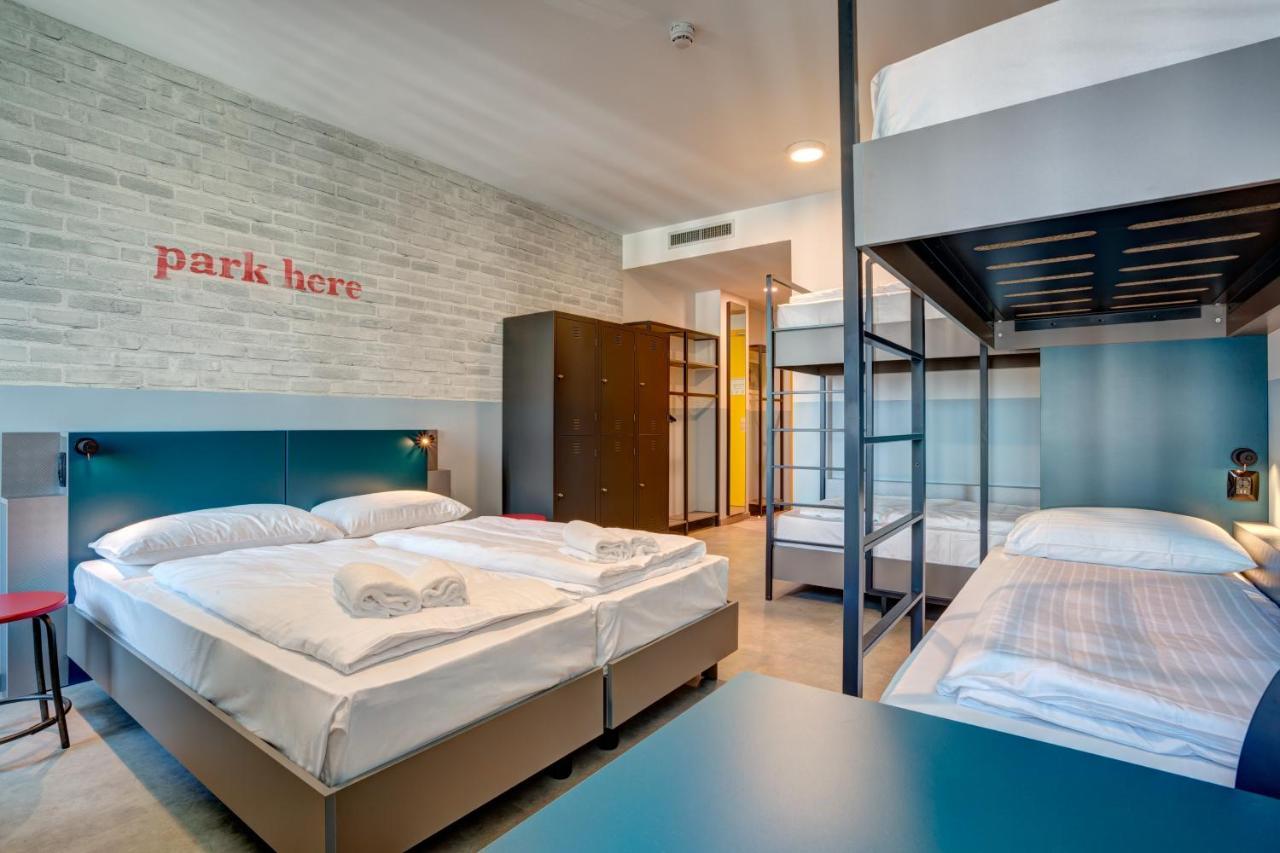 Meininger Lambrate Hostal Milán